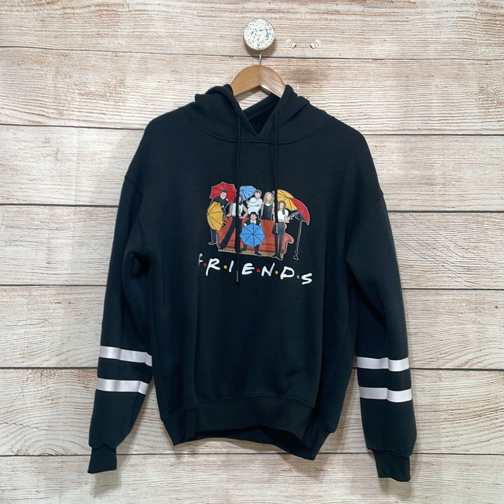 Woman’s FRIENDS M Black Pullover Sweatshirt Sweater